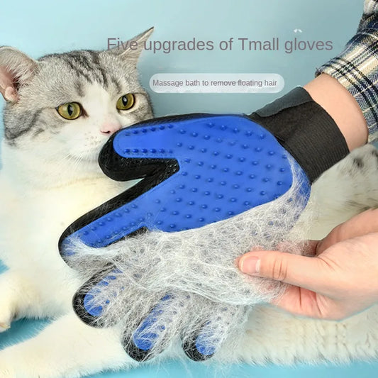 FurPal™ Silicone Grooming Gloves 🐾 Gently removes loose hair while you pet! 🧼 Perfect for bathing & daily grooming ✔ Reusable | Easy to clean | One size fits all