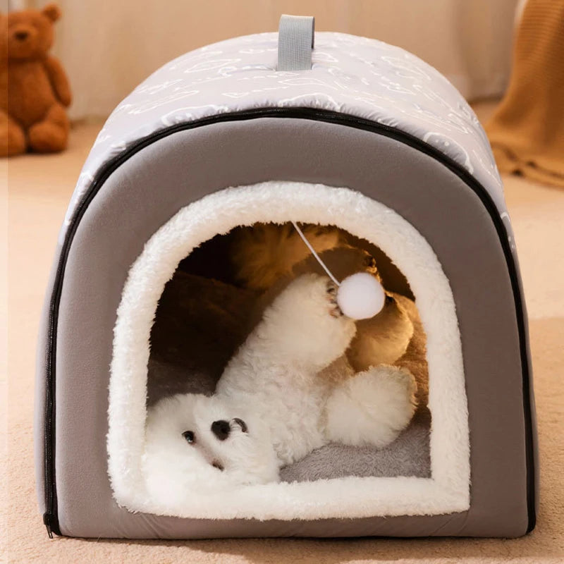 SnuggleNest™ Winter Bed 🐾 Ultra-soft, insulated & anti-slip ❄️ Keeps your pet warm all winter long 🐶 Perfect for small & medium dogs & cats